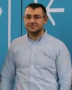 Sosdar Ali: Gastgeber
